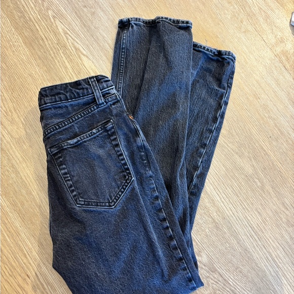 Abercrombie and Fitch 90s Straight Ultra High Rise Jeans - Picture 3 of 3